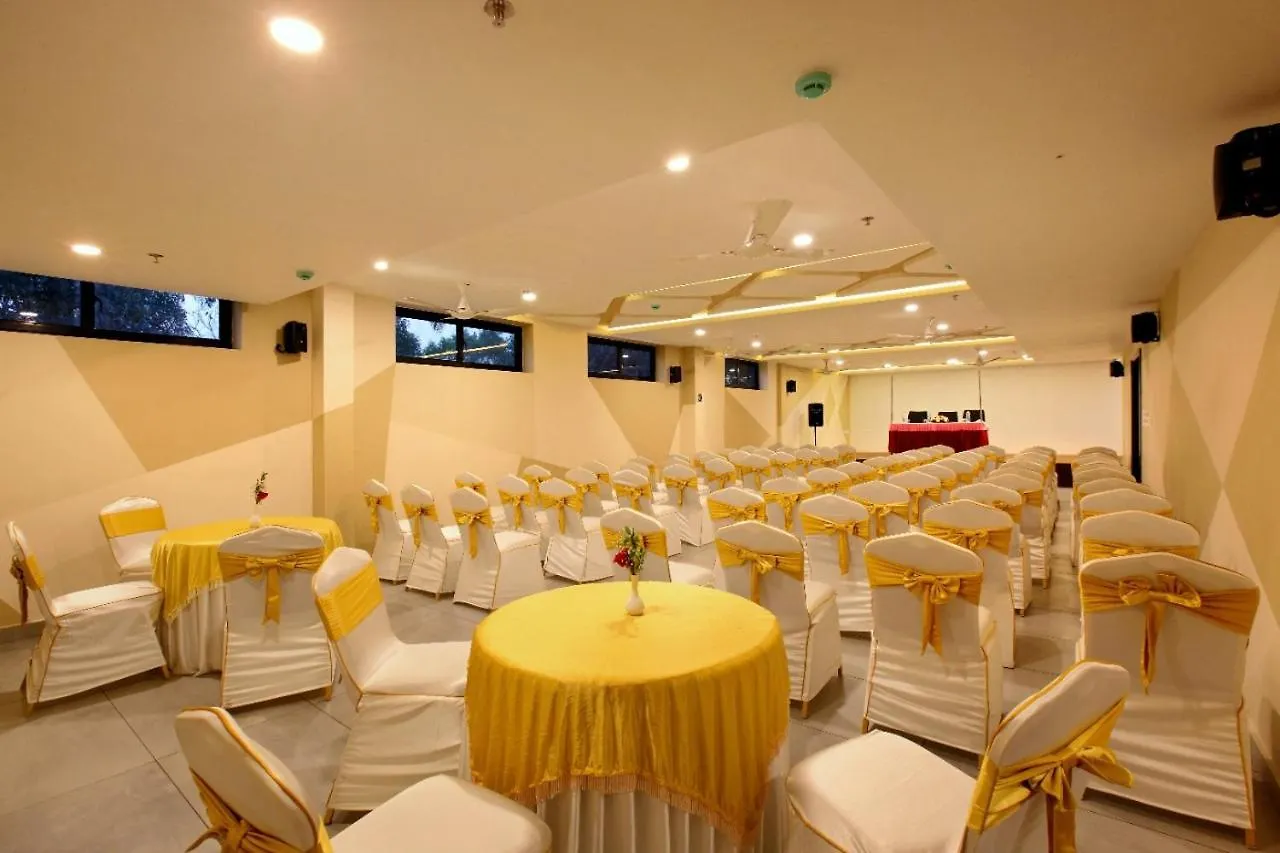 Veliyil Castles Hotel Alappuzha 0*,  India